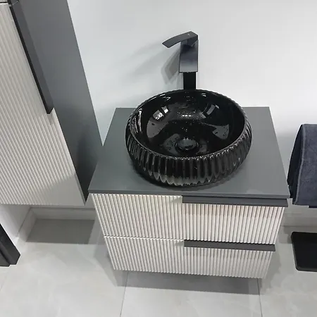 Tatil Evi Osada Blanka Black & White