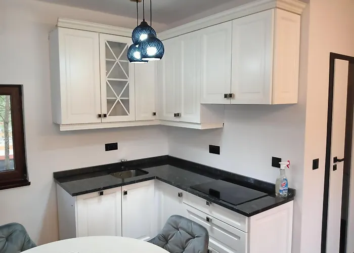 Osada Blanka Black & White *