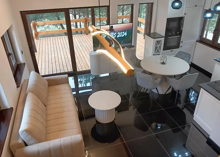 Osada Blanka Black & White Сasa de vacaciones Swornegacie